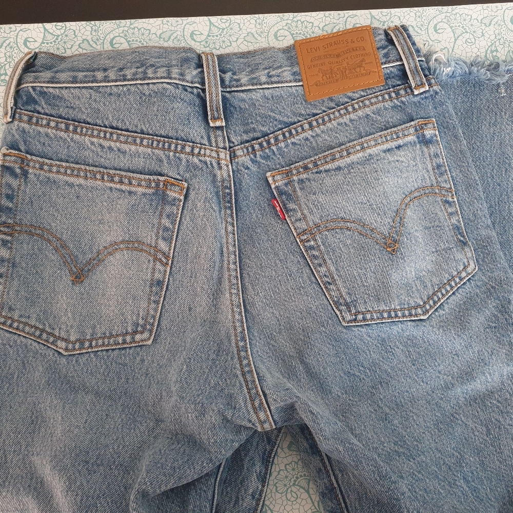 Levi Wedgie jeans